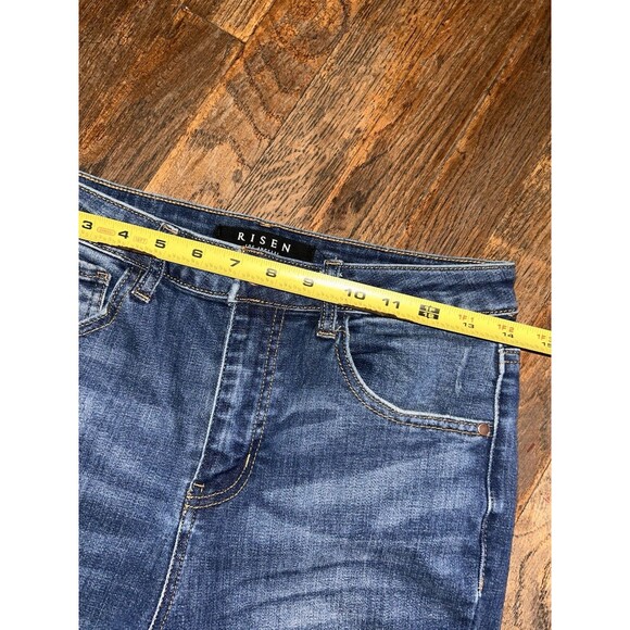 Risen Skinny Jeans Juniors Size 7/28 Distressed Medium Wash - Picture 4 of 7